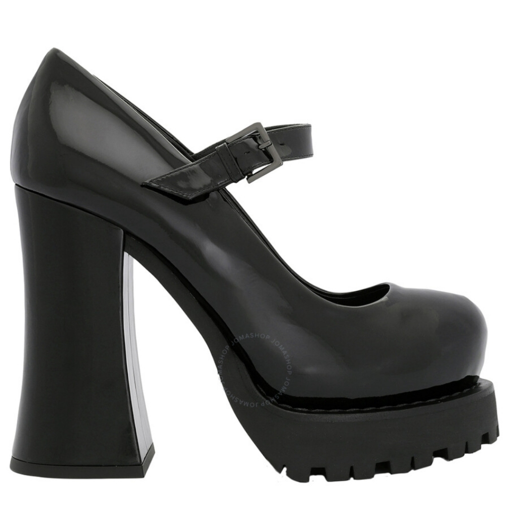 Nwt Moschino Ladies Fantasy Chunky Patent Leather Platform Pumps Size 7